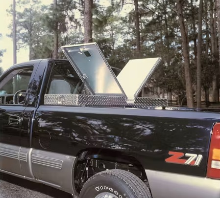 ALUMINUM GULLWING CROSSOVER TOOLBOX.jpg