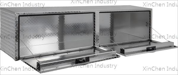 aluminium pickup topsider toolbox.jpg
