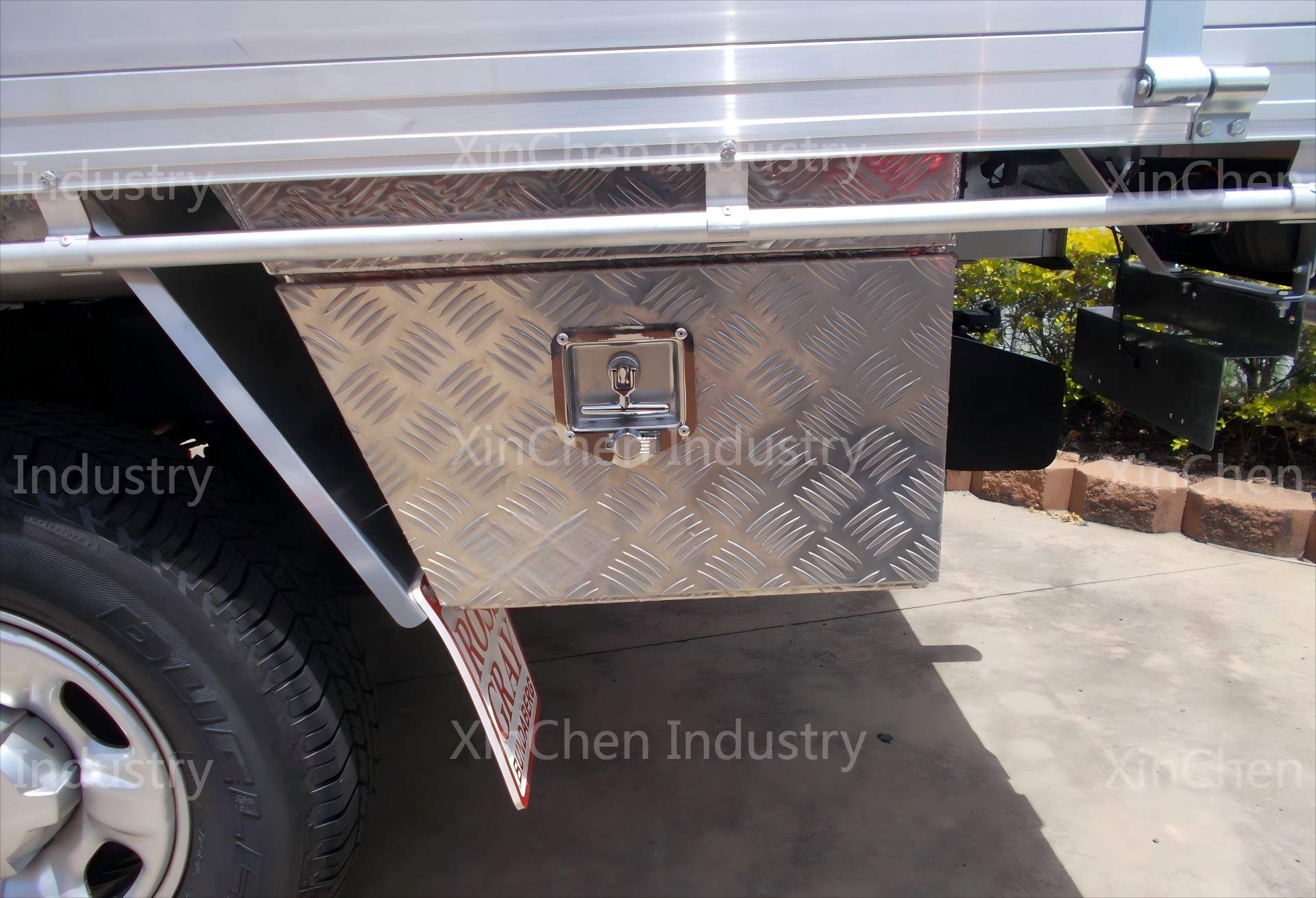 aluminum undertray toolboxes.jpg